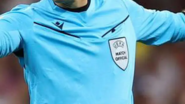Top hakeme çarpıp gol olursa ne olur? 200 Bin TL'lik FIFA sorusu Türkiye'de gündem oldu