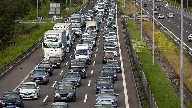 Trafiğe kayıtlı araç sayısı 34 milyonu geçti