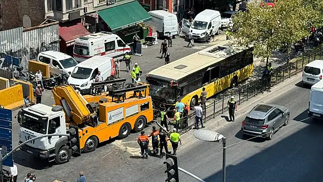 Trafikte Can Pazarı! Zincirleme trafik kazasında 5 kişi yaralandı