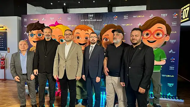 TRT ortak yapımı 'Pırıl: Saklı Robotlar' filminin galası yapıldı