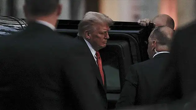Trump'a Restoranda Gazze Protestosu!
