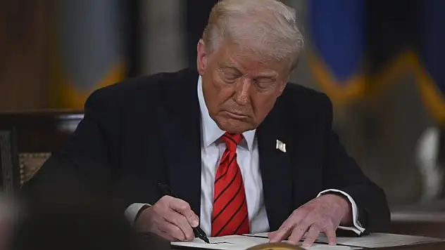 Trump'tan, Göçmenlik ve Gümrük Muhafaza Dairesine tam yetki