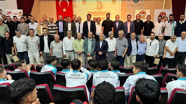 TÜFAD Konya'da yılın enleri ödüllerini aldı