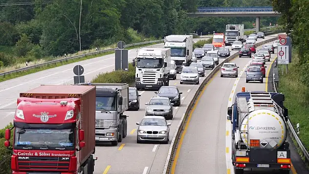 TÜİK: Eylülde 196 bin 338 taşıtın trafiğe kaydı yapıldı