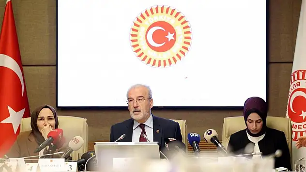 TÜİK: Kadınlar erkeklere göre daha az kazanıyor