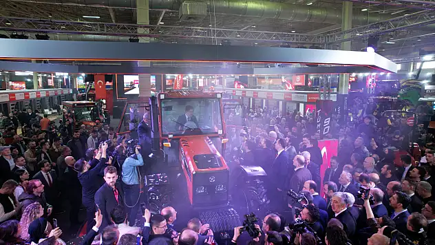 TÜMOSAN, Konya'da yeni nesil traktörleri görücüye çıkardı!