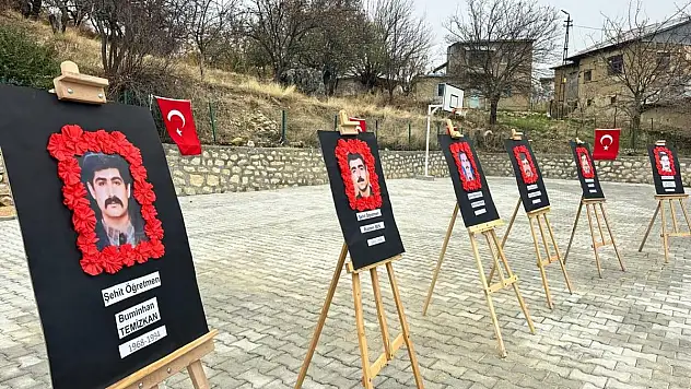 Tunceli'de Şehit Öğretmenler Unutulmadı