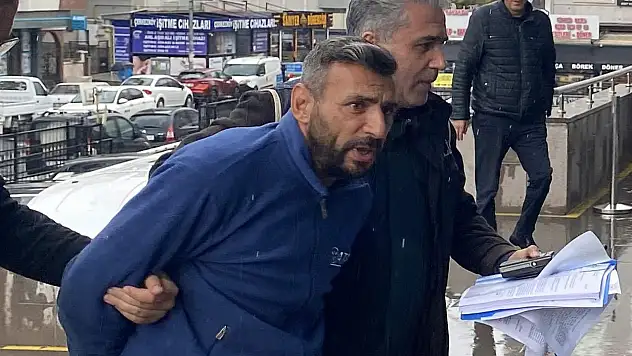 Türk bayrağını çöpe atıp paylaşım yapmıştı tutuklandı!