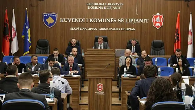 Türkçe Kosova'da 'resmi kullanımda dil' oldu