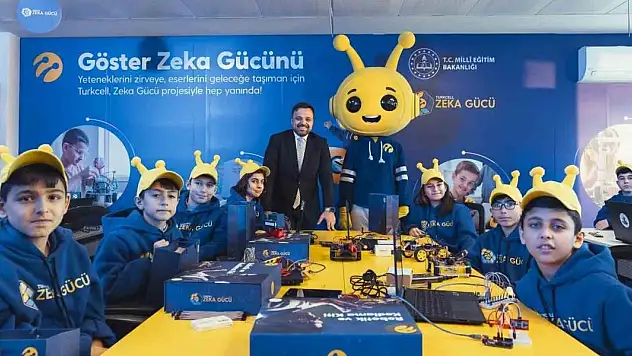 Turkcell Zeka Gücü Projesi'nin yeni sınıfı Elbistan'da hizmete açıldı