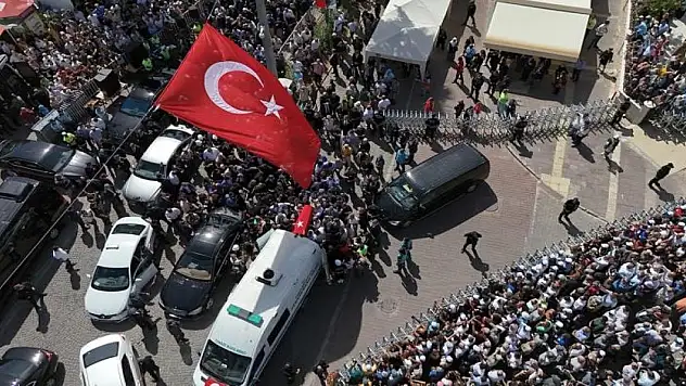 Türkiye Filistin şehidini uğurladı