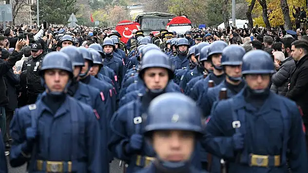Türkiye kahraman şehitlerini uğurluyor