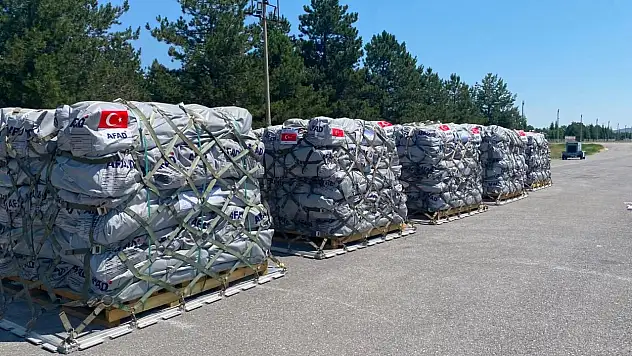 Türkiye, Venezuela'ya 30 ton insani yardım malzemesi gönderdi