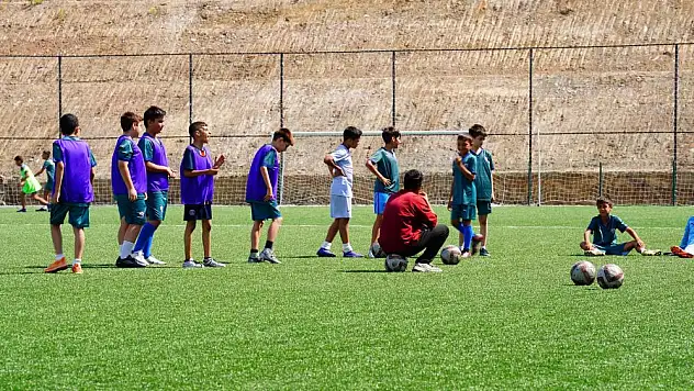 Türkiye'de bir ilk! Futbol gelişim merkezi hizmete başladı