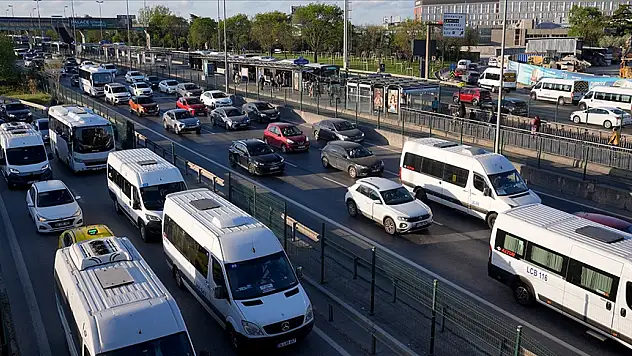 Türkiye'de Trafik Yükü Dört Kentte Toplanıyor!