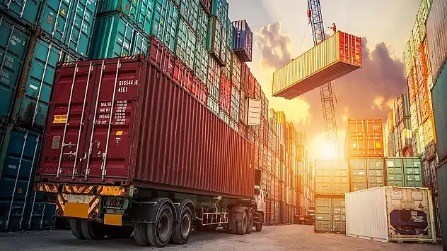 Türkiye'den komşularına 6 ayda 11,6 milyar dolarlık ihracat