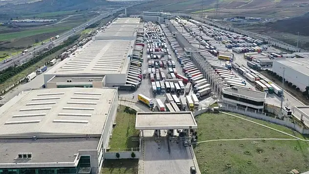 Türkiye'nin 5 aylık ihracatının yarısı 7 gümrük noktasından gerçekleştirildi
