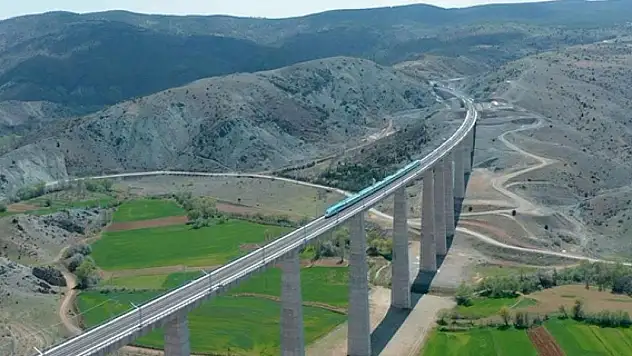 Türkiye'nin bölgesel demir yolu projesine 2,4 milyar euroluk yeşil finansman