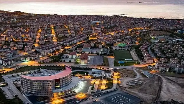 Türkiye'nin ilk hilal mimarili devlet hastanesinde bir yılda 600 bin hastaya sağlık hizmeti