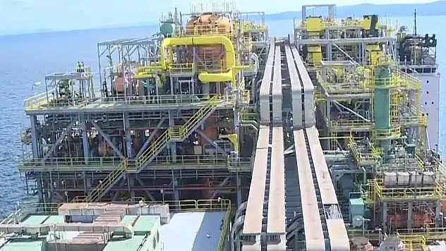 Türkiye'nin ilk yüzer doğal gaz üretim platformu