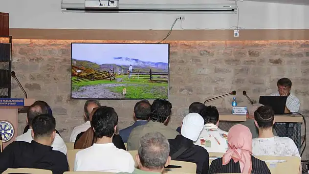 TYB Konya'da Ödüllü Kısa Filmler Konuşuldu