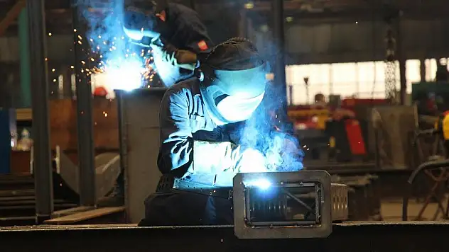 Ücretli çalışan sayısı yüzde 1,2 artışla 16,1 milyon oldu