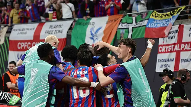 UEFA Konferans Ligi Şampiyonu Crystal Palace!