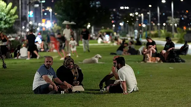 Uyuyamıyoruz! Tropikal Geceler Türkiye'yi Sardı