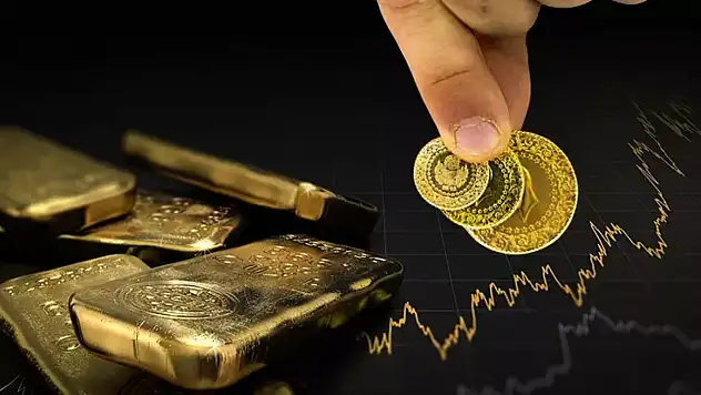 Uzmanı altın yatırımcısını uyardı: Biraz daha düşecek ama eski seviyelerine gelecek!