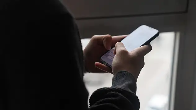 Uzmanı uyardı: Sadece yumruk değil, çizim ve paylaşım da bir sinyal!
