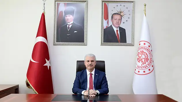 Vali Akın: 'Türkiye geçilmez' iradesini her daim diri tutacağız