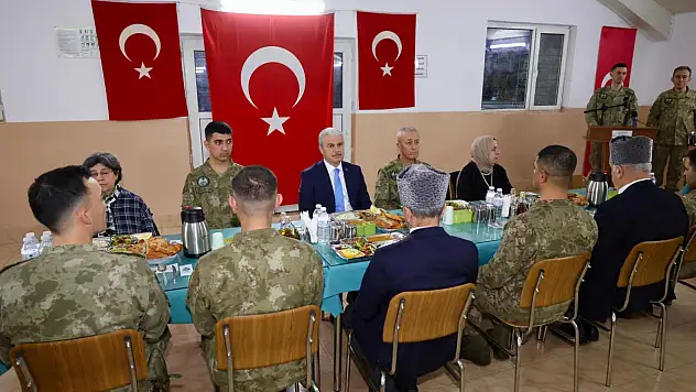 Vali Akın'dan şehit yakınları ve gazilere vefa! İftar sofrasında buluştular