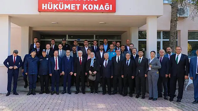Vali Akın Sarayönü'nü Ziyaret Etti