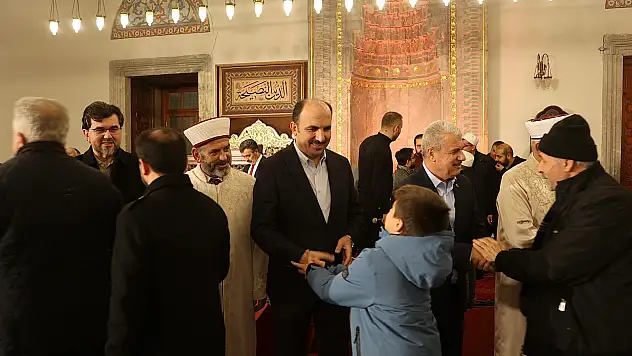 Vali Akın ve Başkan Altay Konyalıların Kandil Heyecanına Ortak Oldu