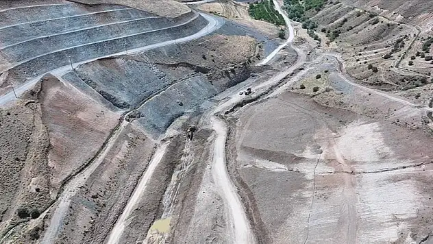 Van'da yapımına başlanan göletler tarım arazilerine can suyu olacak
