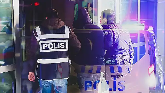 Vatandaşları Tuzağa Düşüren Çete Yakalandı! 64 Kişi Gözaltında