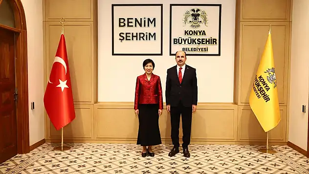 Vietnam'ın Ankara Büyükelçisi Dang, Başkan Altay'ı Ziyaret Etti