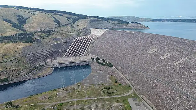 Yağışlar barajları doldurdu, elektrik üretiminde rekor geldi