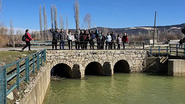 Yağışlar bereket getirdi! Susuz kalan pınar tekrar coştu