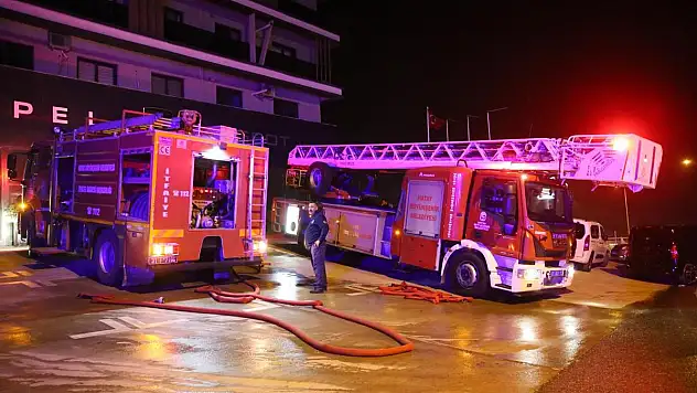 Yangın çıkan binada 2 kişi hayatını kaybetti