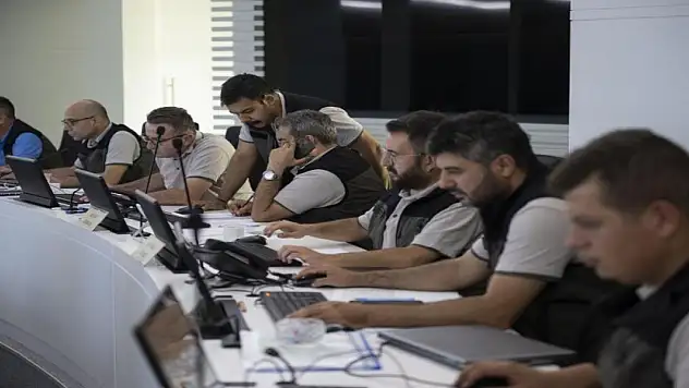 Yangın Yönetim Merkezi'nden anlık takip