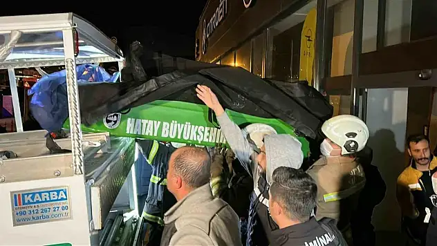 Yangından kaçmak isterken alevlerin içerisine can veren şahsın emniyet müdürü olduğu ortaya çıktı