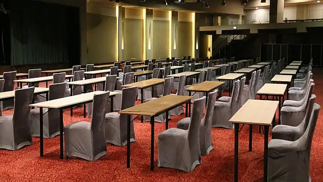 Yarıyıl tatilinde oteller okula dönüşüyor hem ders hem tatil