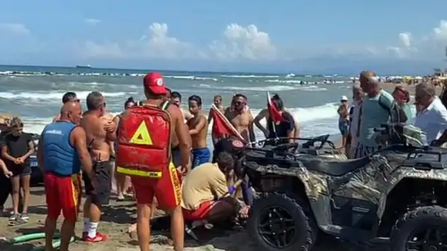 Yasağa rağmen denize giren aynı aileden 4 kişi ölümün kıyısından alındı