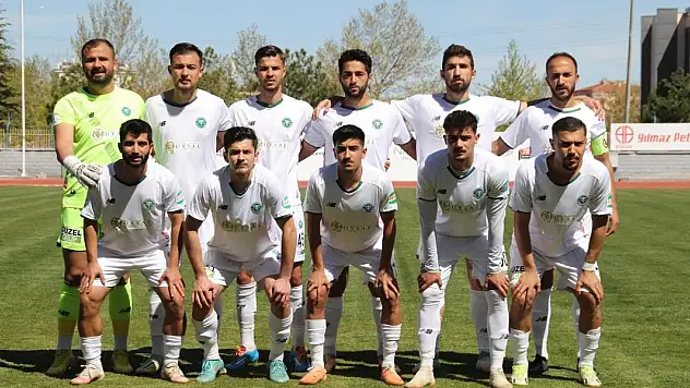 Yavru Kartal lige tutunmayı başardı! Tebrikler çocuklar