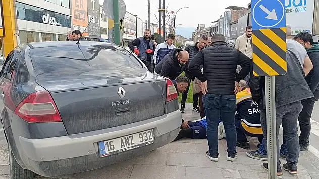 Yaya geçidinde otomobilin çarptığı bisikletteki çocuk yaralandı