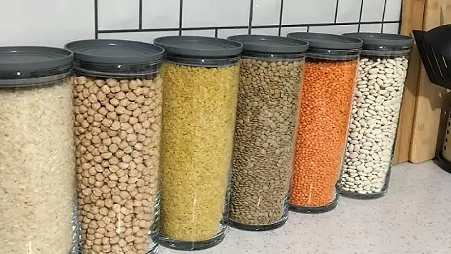Yaz aylarında çok oluyor.  Pirinç, bulgur, kuru fasulye böceklenmeden nasıl saklanır?