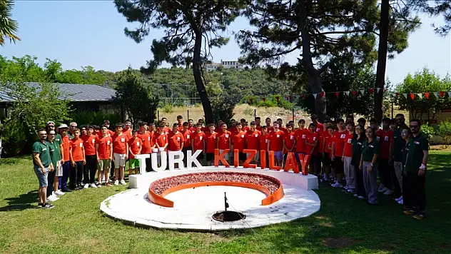 Yaz Boyunca 53 İlden Gençler Kızılay'da Buluşuyor