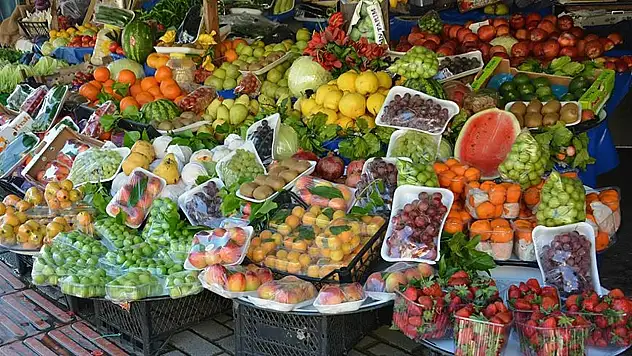 Yaz meyvelerini tüketirken porsiyon kontrolüne dikkat