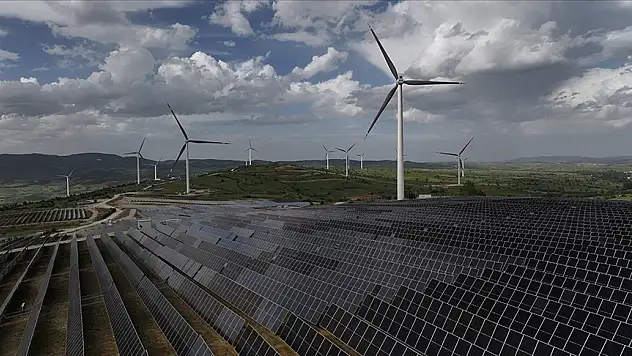 Yenilenebilir enerji kaynakları ilk kez kömürü geride bıraktı!